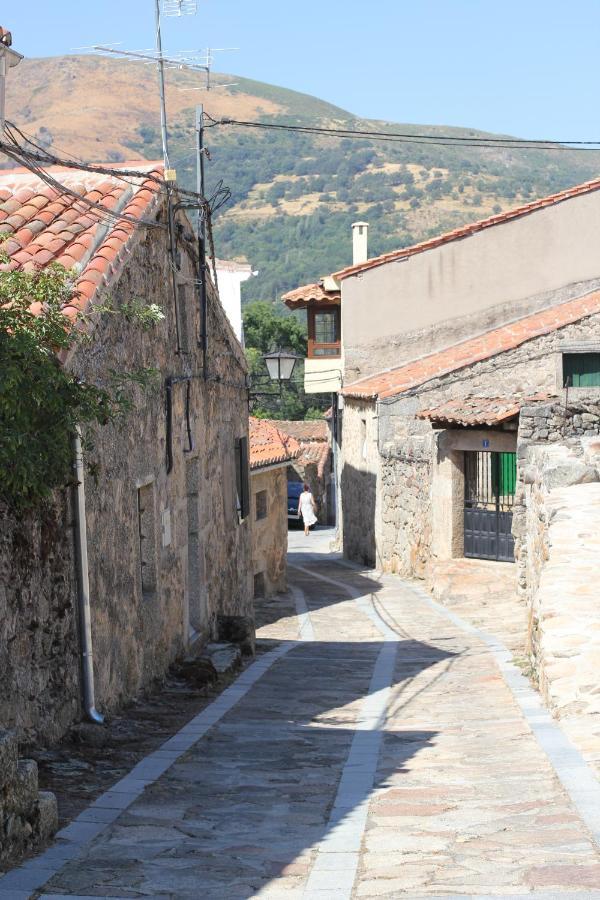 Hotel Ribera Del Corneja Navacepedilla de Corneja Buitenkant foto