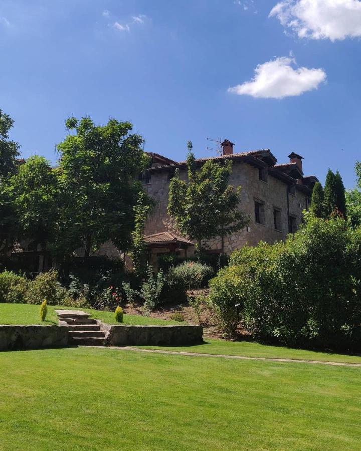 Hotel Ribera Del Corneja Navacepedilla de Corneja Buitenkant foto