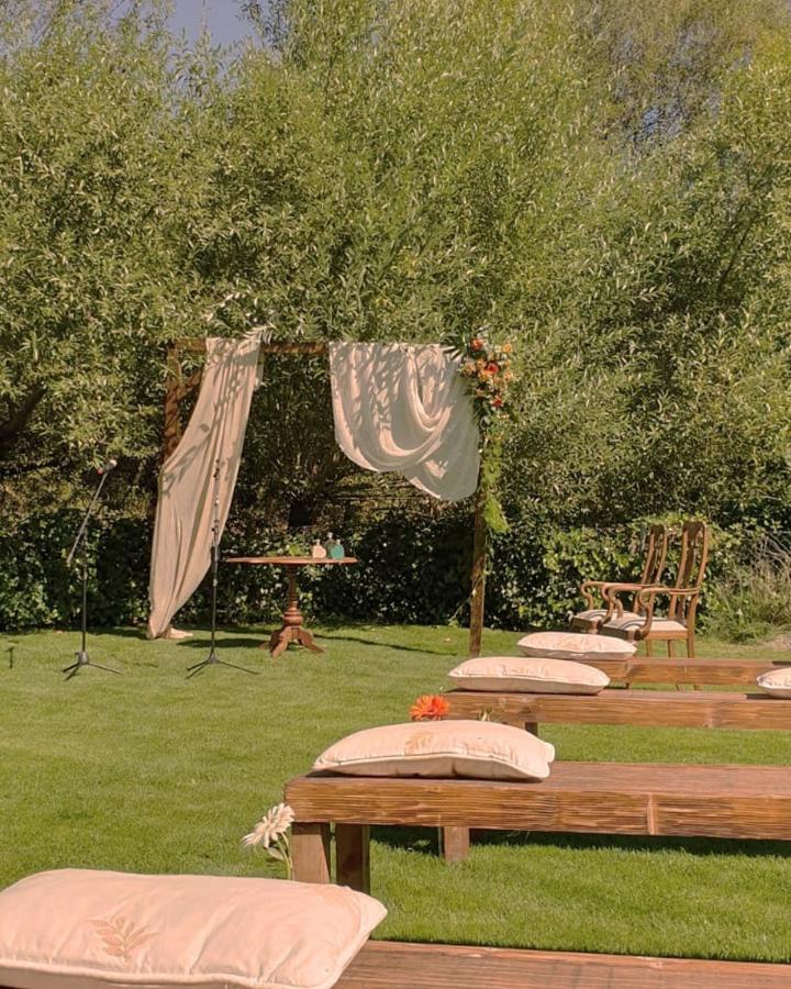 Hotel Ribera Del Corneja Navacepedilla de Corneja Buitenkant foto