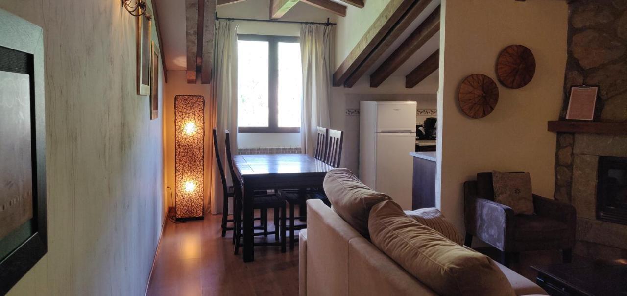 Hotel Ribera Del Corneja Navacepedilla de Corneja Buitenkant foto